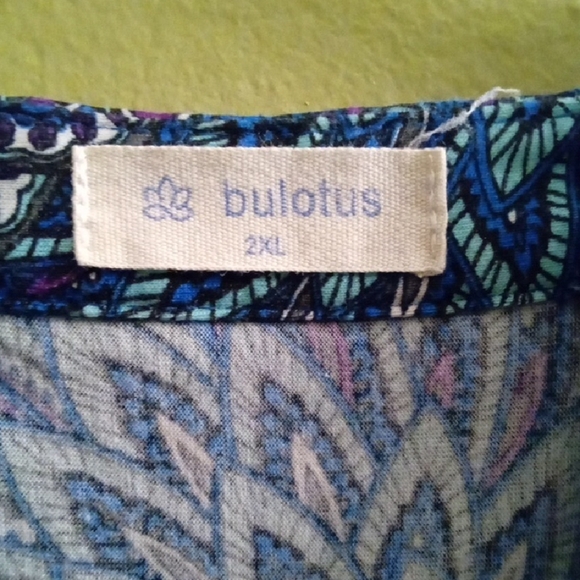 Womans 2XL Bulotus Vibrant Blue Graphic Short Sleeve Tunic Mandela Paisley Light - Picture 2 of 4